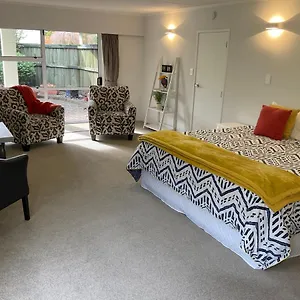 Bed & Breakfast Studio On Sumner, Rotorua